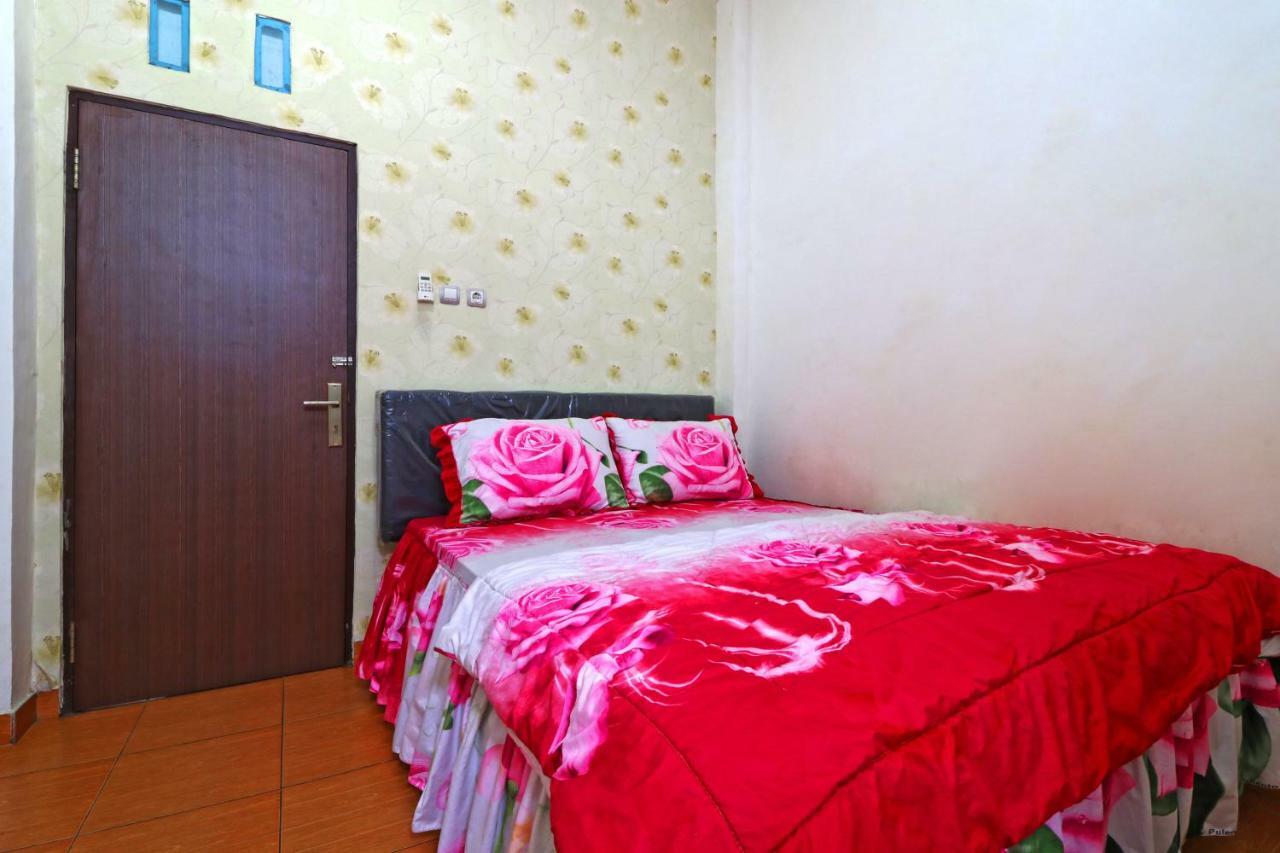 Semata Wayang Syariah Homestay Banjarbaru Esterno foto